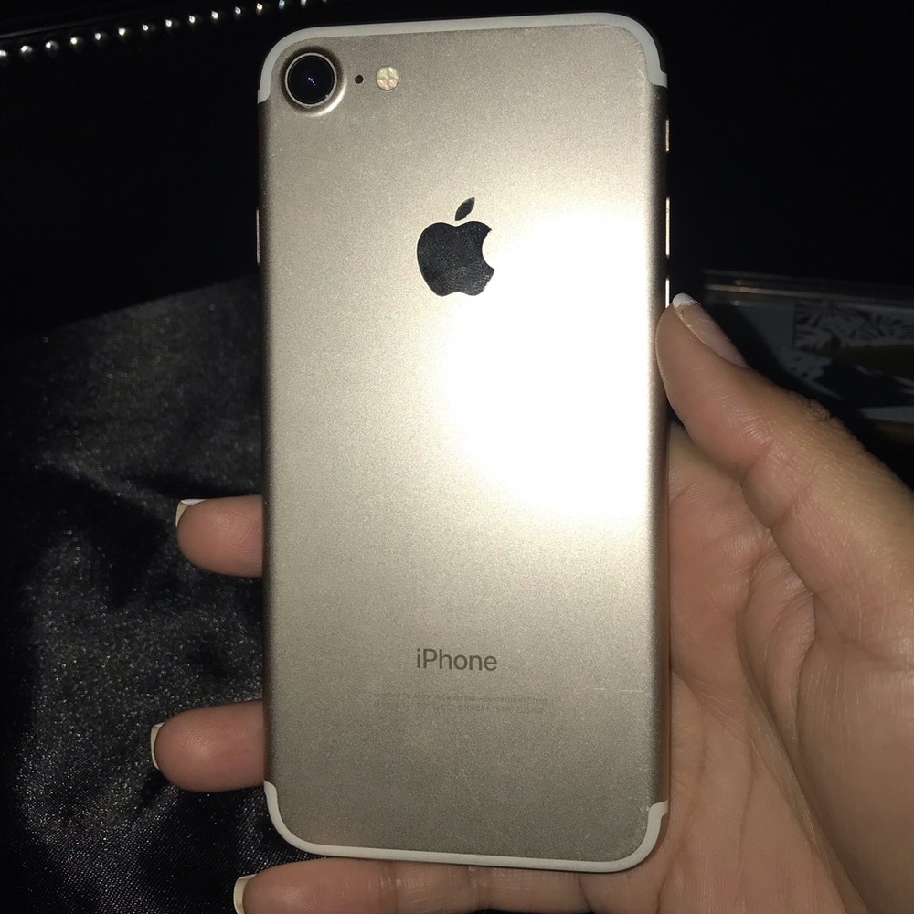iPhone 7s